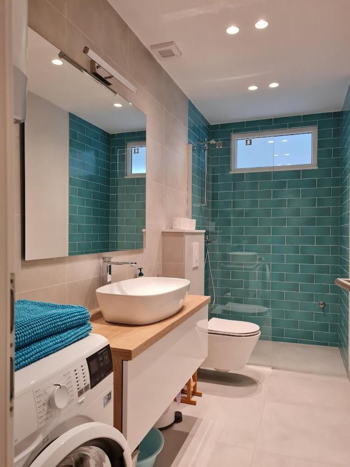 Beachfront Comfort Apartments Sinajko 伯德古拉 外观 照片