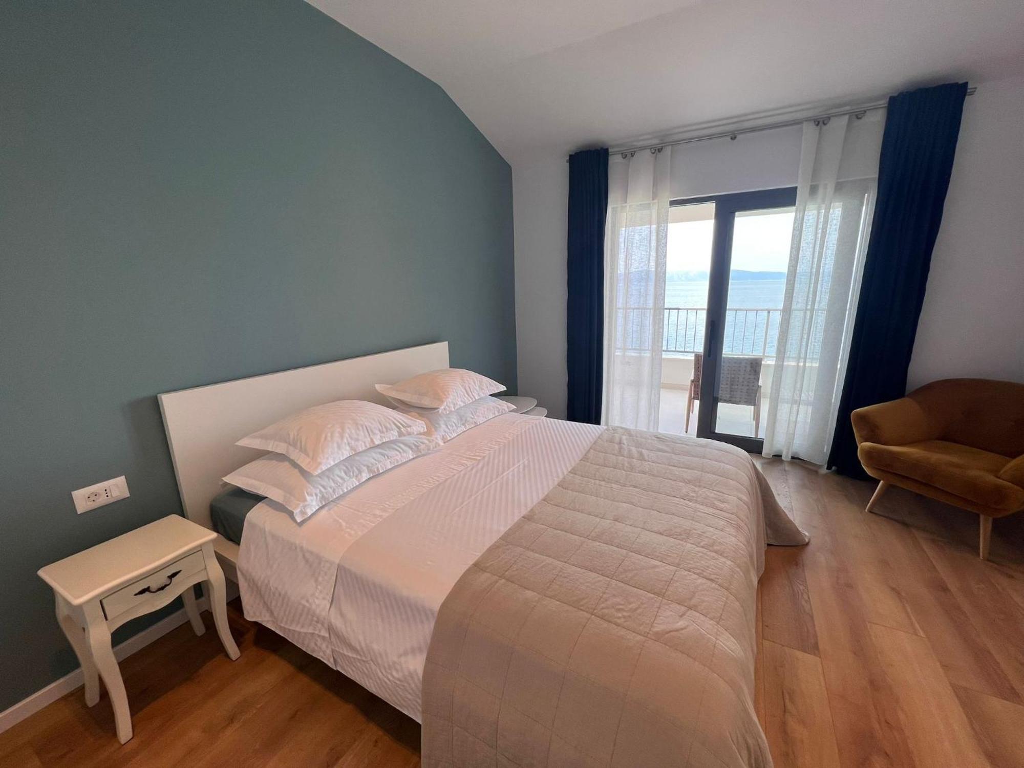 Beachfront Comfort Apartments Sinajko 伯德古拉 外观 照片