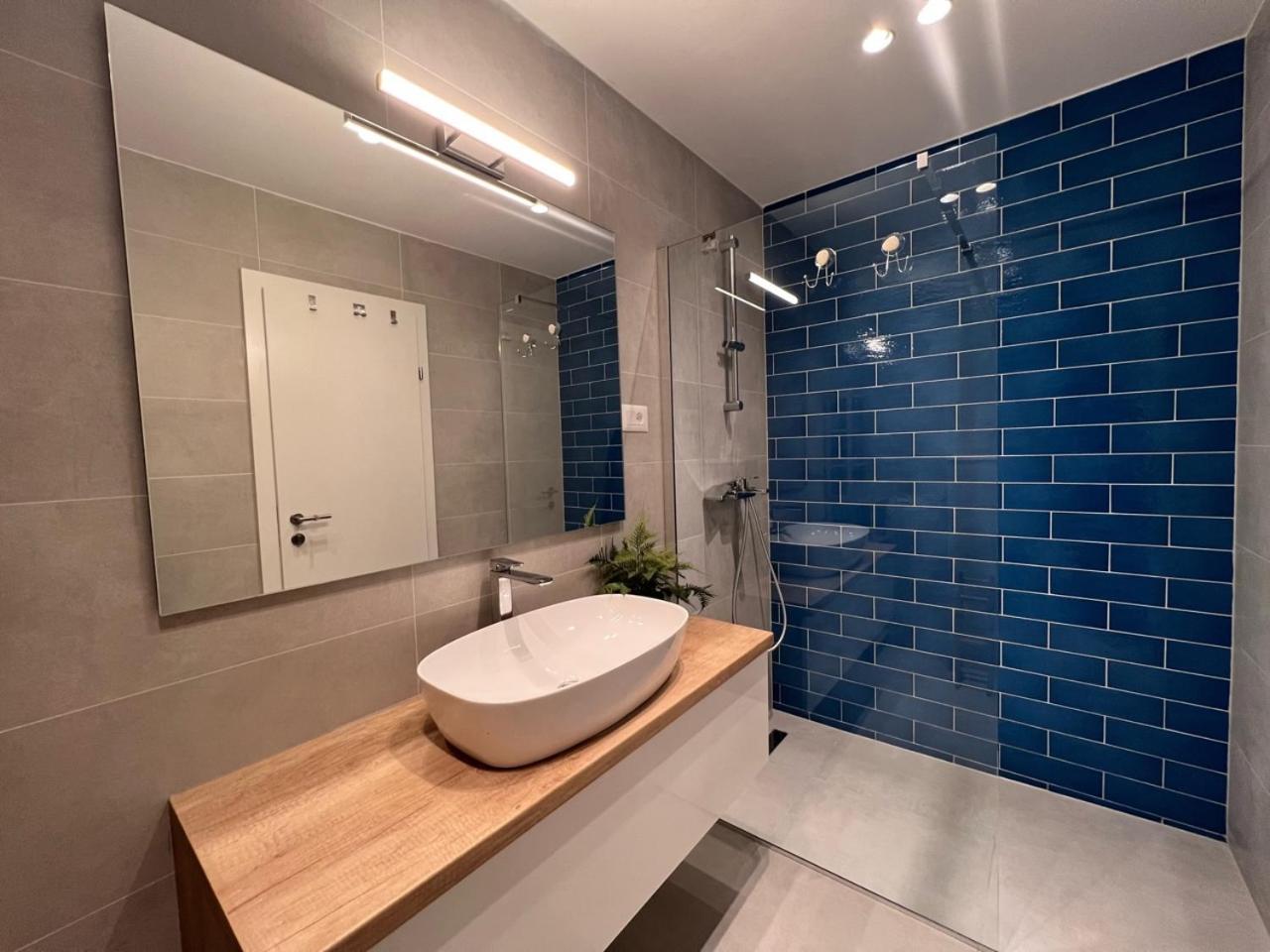 Beachfront Comfort Apartments Sinajko 伯德古拉 外观 照片