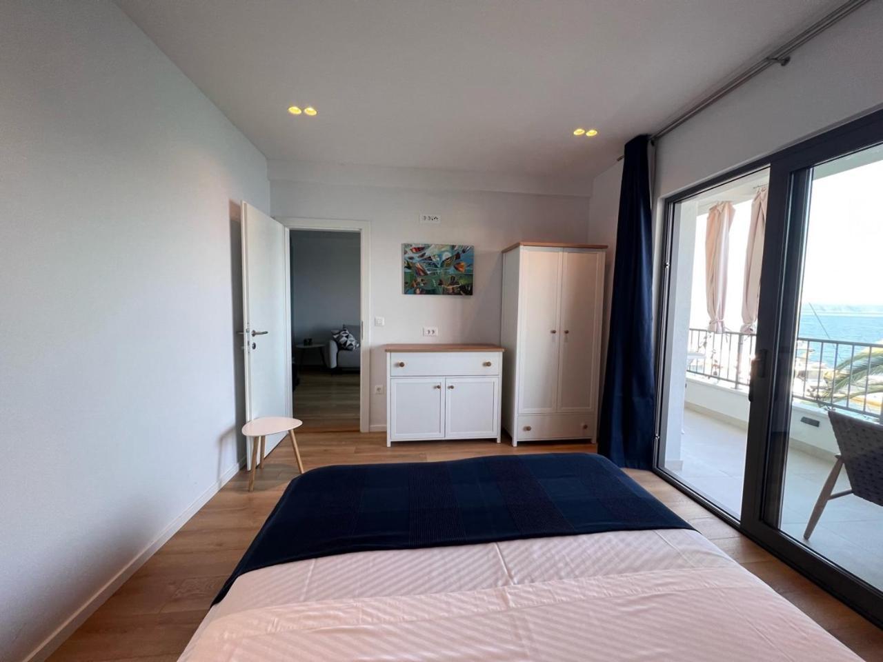 Beachfront Comfort Apartments Sinajko 伯德古拉 外观 照片