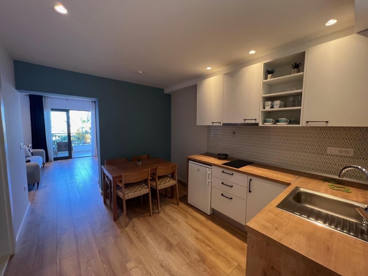 Beachfront Comfort Apartments Sinajko 伯德古拉 外观 照片
